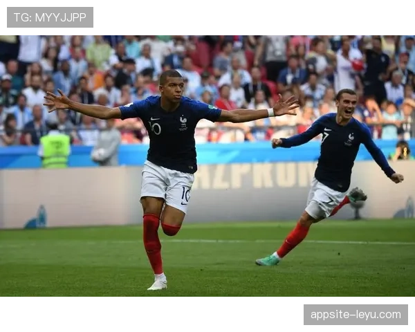 姆巴佩闪电速度助球队逆转，状态回暖惊艳全场