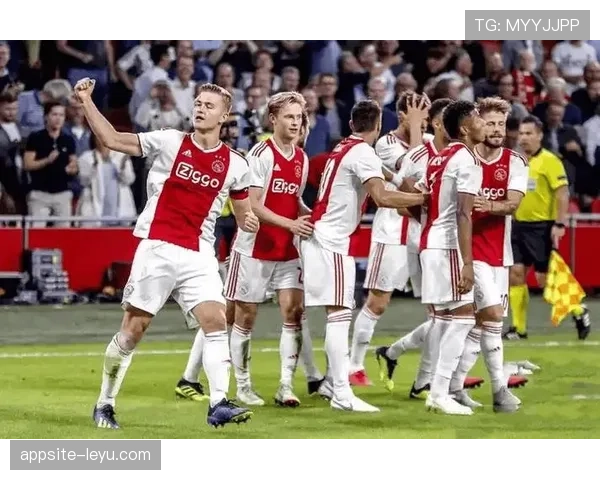 阿贾克斯新星状态火热，关键进球助球队夺冠引热议