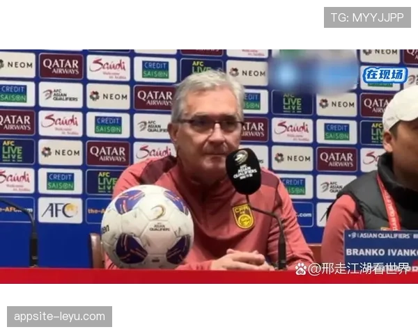 足球助理教练推动战术革新，助力球队全面提升竞争力