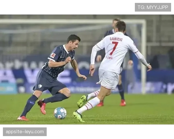 门兴格拉德巴赫4-0大胜对手，强势表现彰显争冠实力