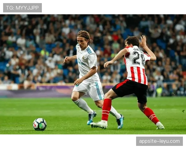 西甲皇家社会中场控制