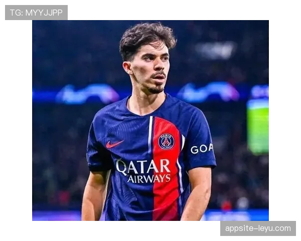 维蒂尼亚 vs 克罗斯:传球风格与组织核心差异 维蒂尼亚 vs 克罗斯:传球风格与组织核心差异