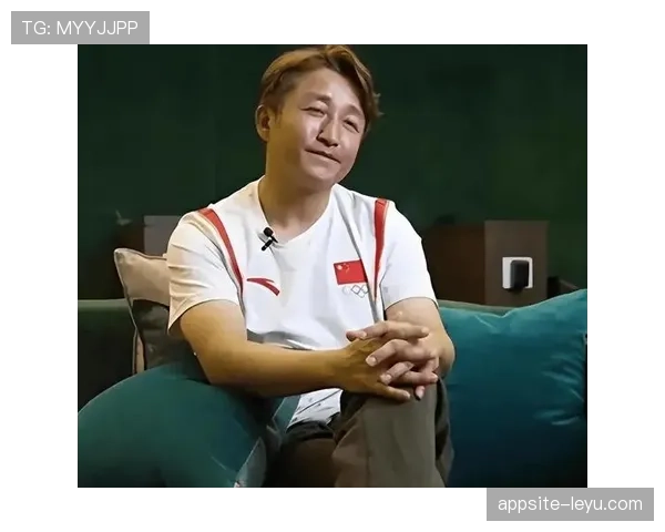 邹市明拳台上一套拳，私下却是朋友圈最会“烧钱”的那个兄弟啊