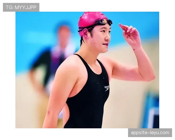 叶诗文训练完直接拎爱马仕去吃人均三千的私房菜